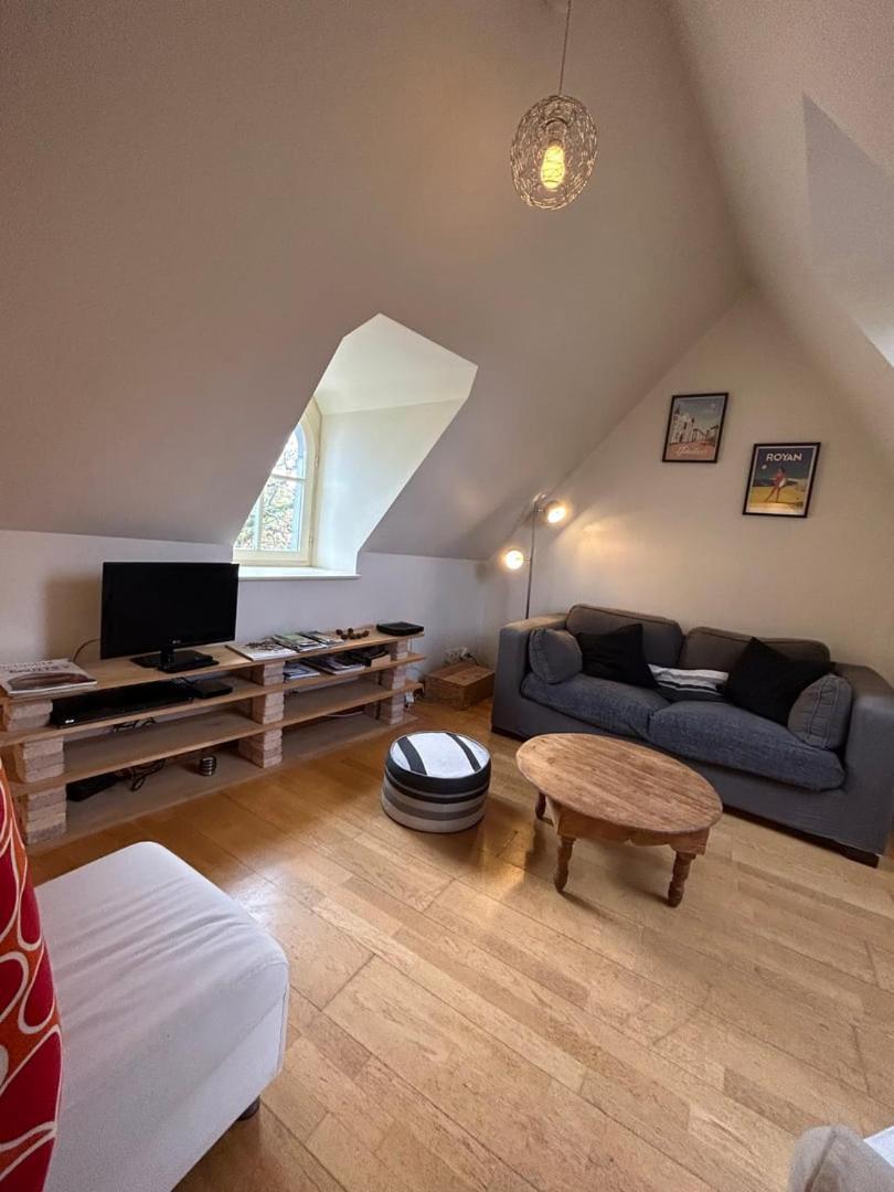 Le Square : Appartement Climatise En Centre Ville Poitiers Eksteriør billede